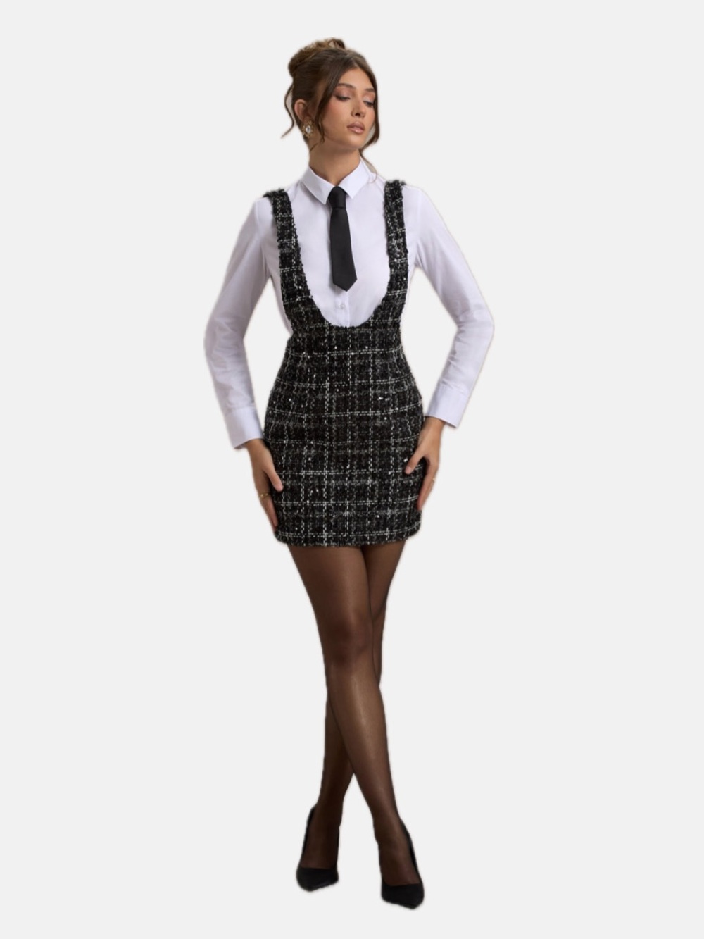 Club L London OXFORD
Black Boucle Sleeveless Pinafore
